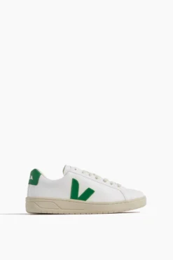 Veja Urca Sneaker In White Emeraude
