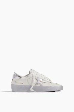 Golden Goose Stardan Sneaker In White/Silver
