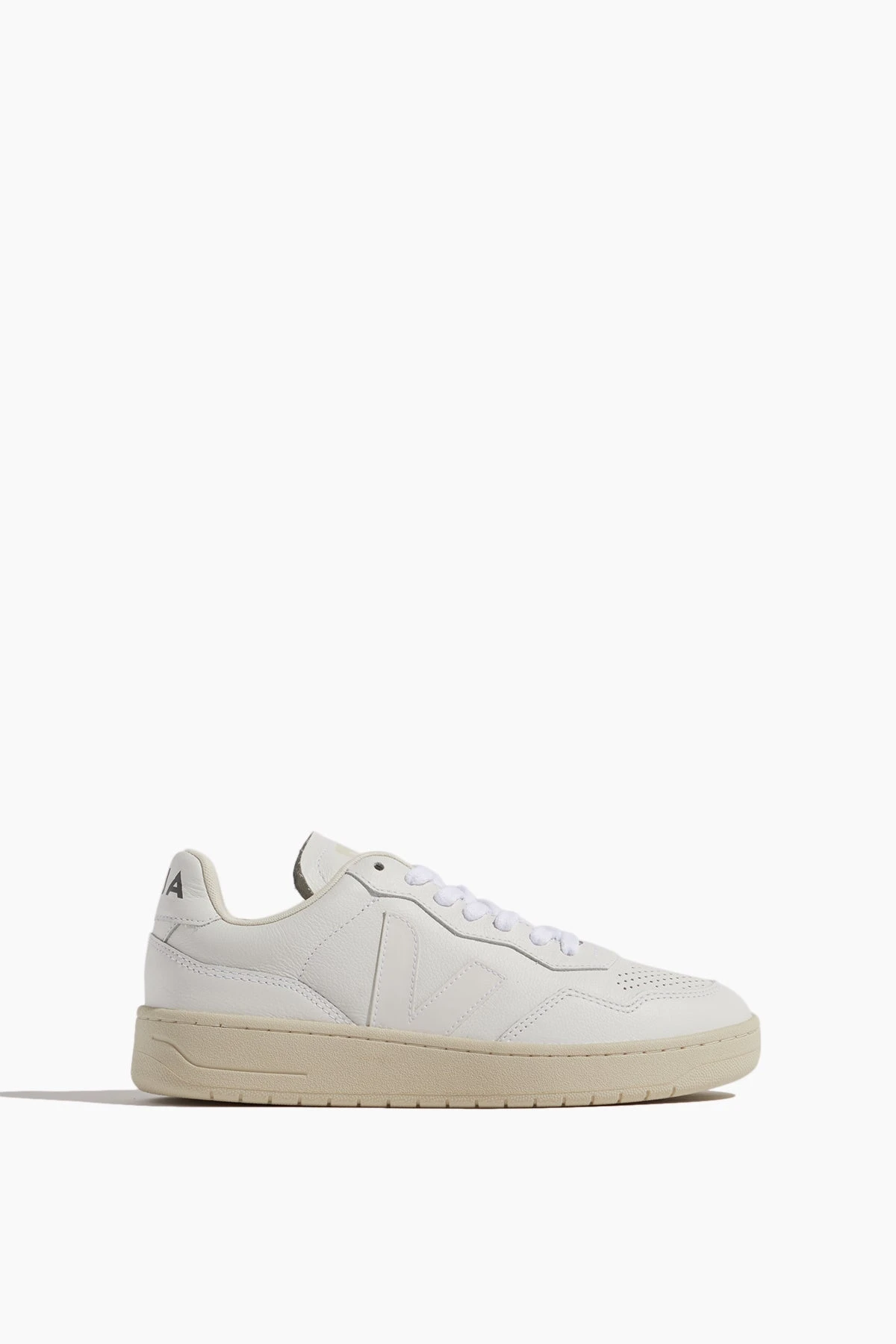 Veja V-90 Sneaker In Extra White