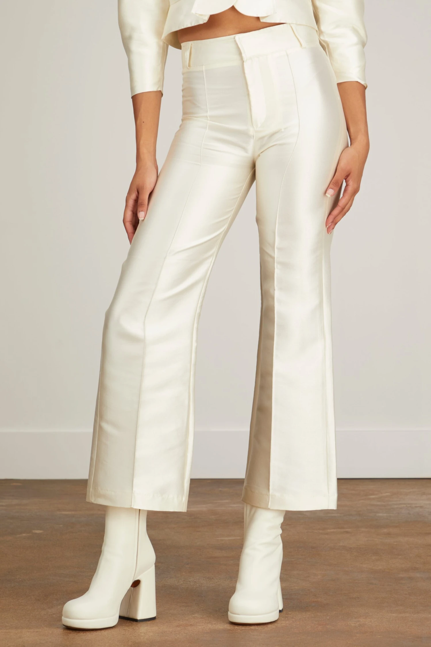 Yoshi Smart Pant In White - Image 3