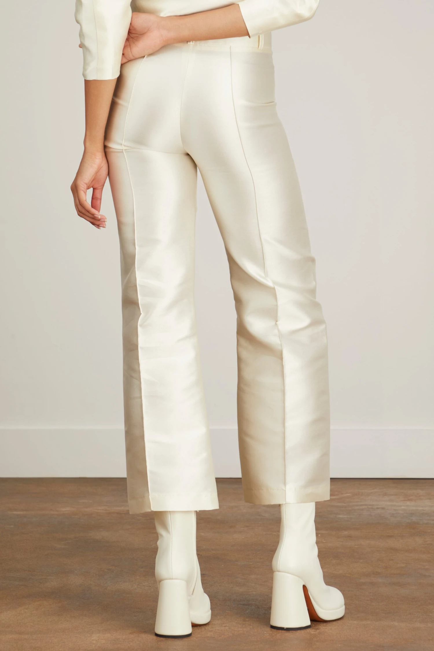 Yoshi Smart Pant In White - Image 4