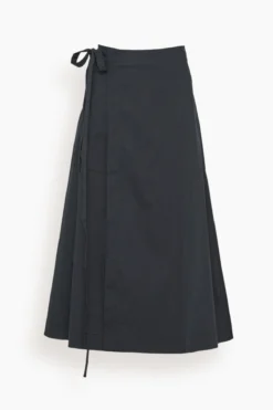 Soft Poplin Wrap Skirt In Black
