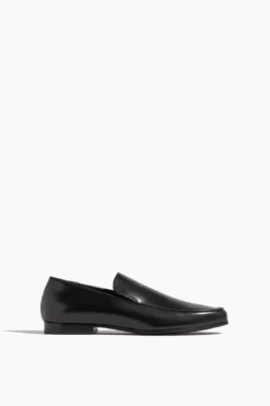 Toteme The Oval Loafer In Black