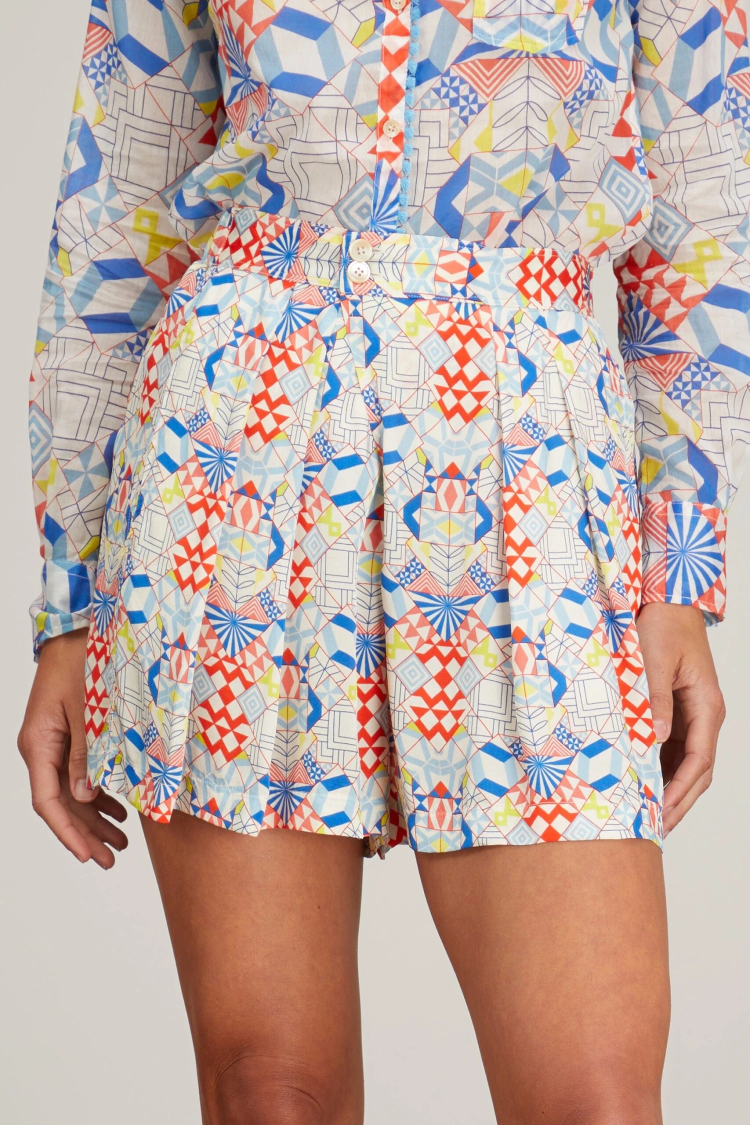 FORTE_FORTE Dancing Constellation Print Viscose Satin Shorts In Lips - Image 3