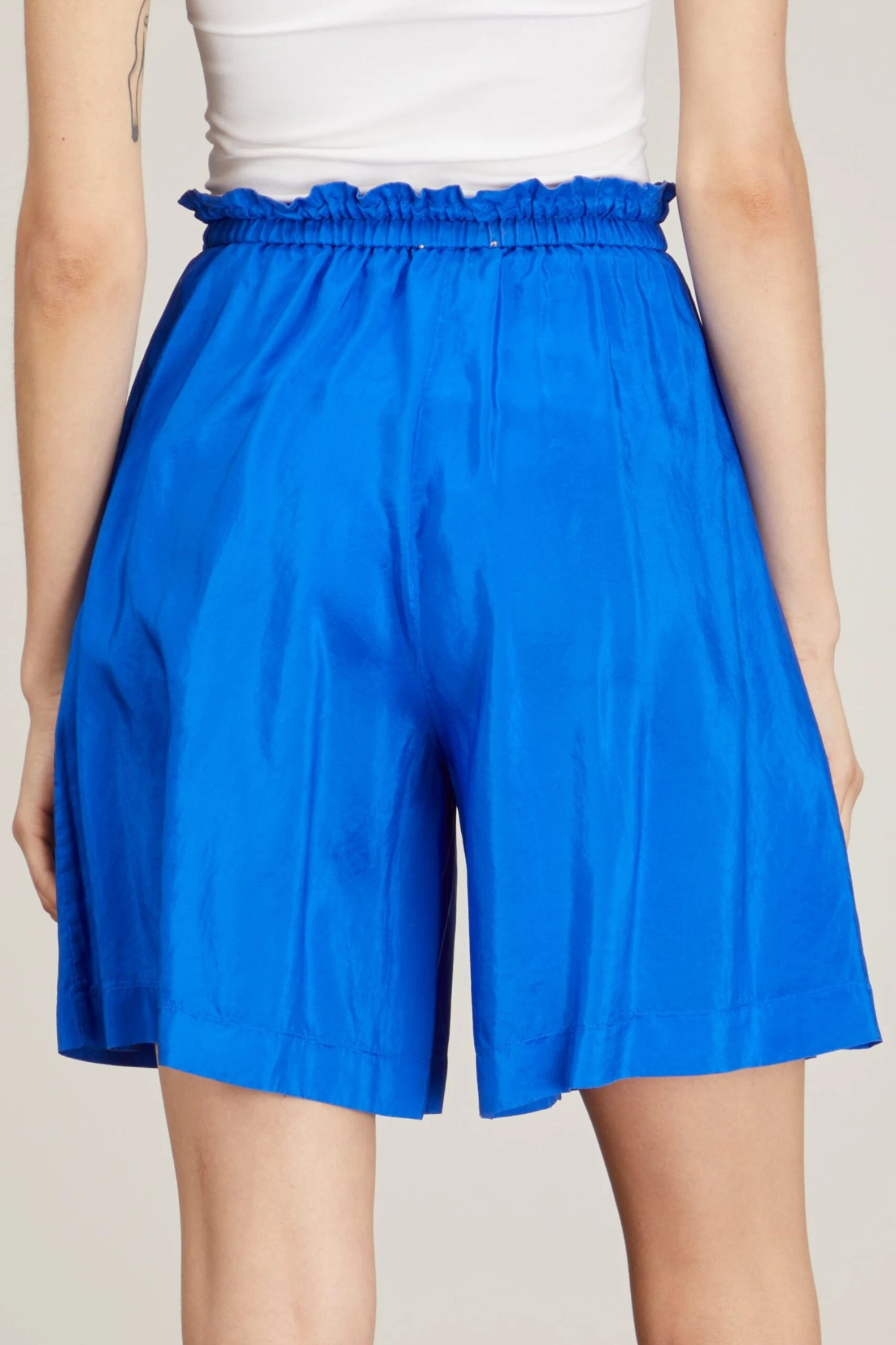 FORTE_FORTE Habotai Silk Drawstring Bermuda Short In Lapis - Image 4