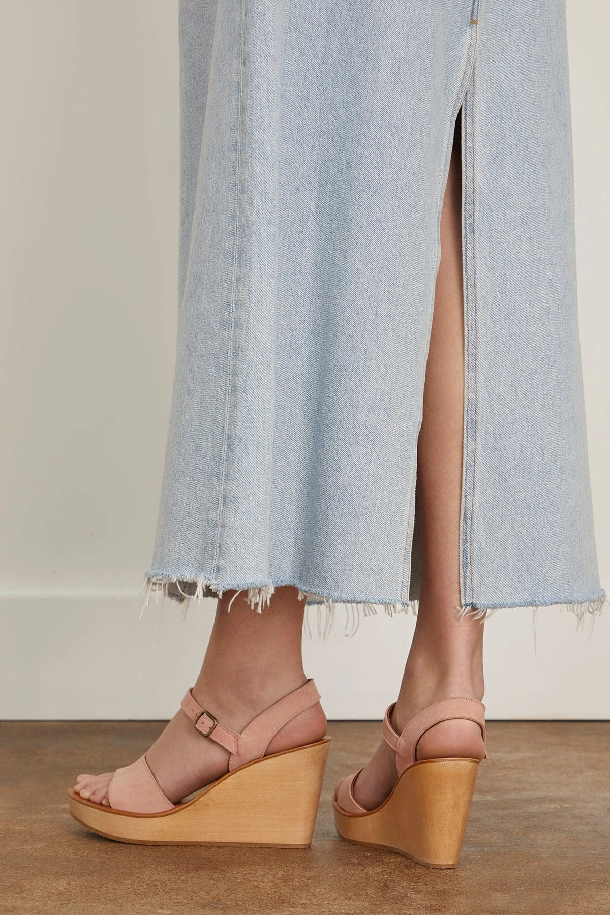 Orme Wedge Sandal In Factor - Image 2