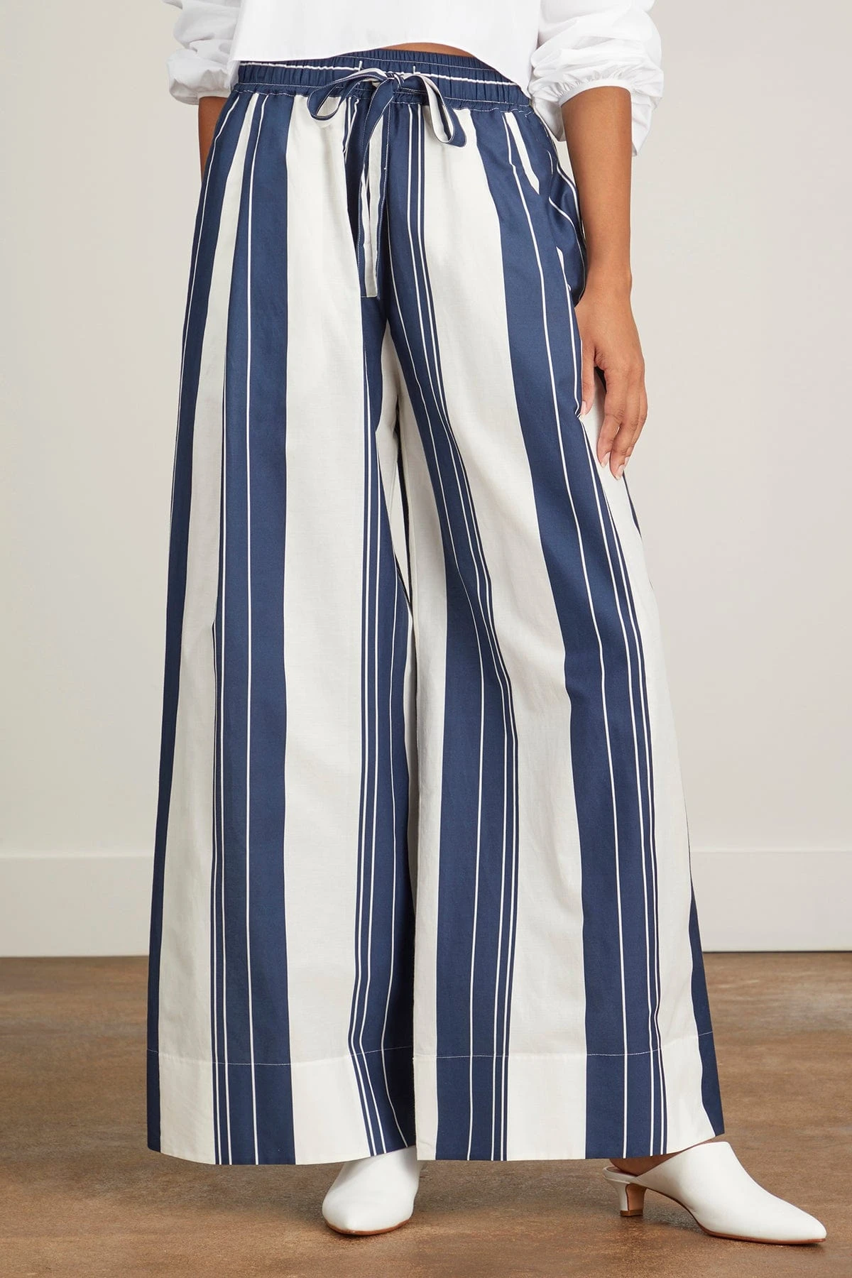 Hampden Pant In Navy - Image 3