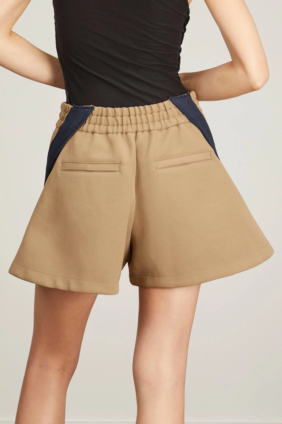 Sacai Technical Jersey Shorts In Beige - Image 4