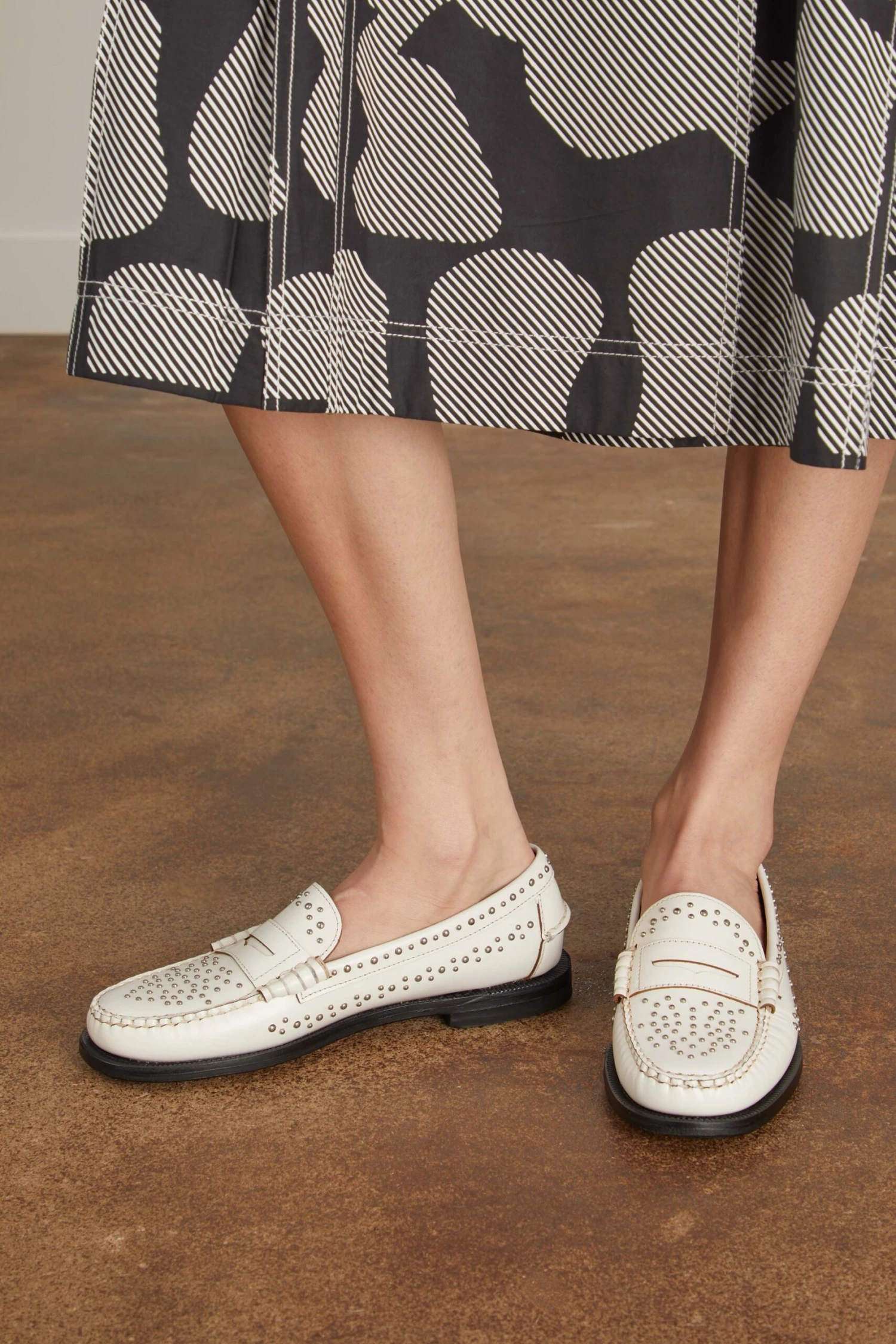 Sebago Dan Stud Loafer In White - Image 2