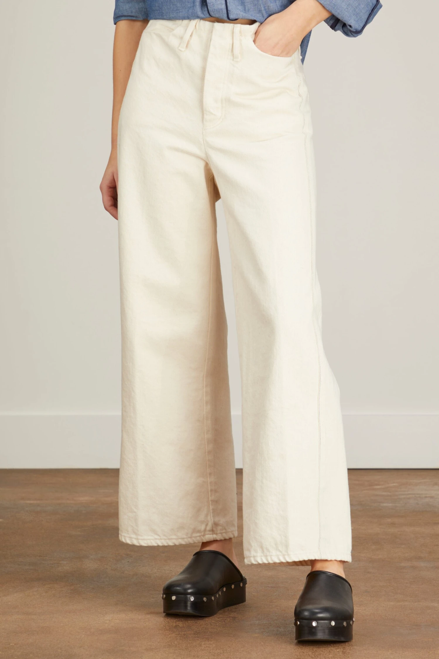 The Selvedge Jean Trouser In Rinsed Raw White - Image 3